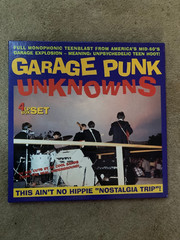 GARAGE PUNK UNKNOWNS – This Ain’t No Hippie Nostalgia Trip! 4xLP BOX EX/EX
