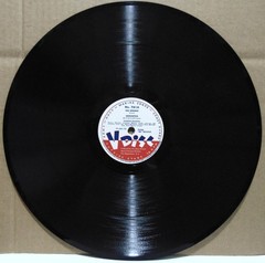 78 RPM V-DISC 761 CATALINA 6 SKRONTCH/SPHINX & W. HERMAN JONES BEACHHEAD ’44/’45