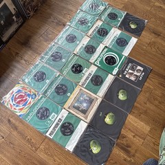 The Beatle: UK Singles : FULL SET: Original Releases. EX / VG+