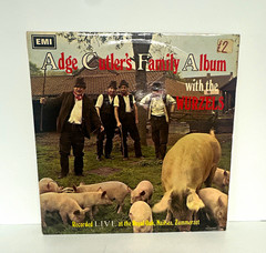 Columbia 12″ Black Vinyl LP 33 RPM Adge Cutler’s Family Album 1967 Folk SX 6165