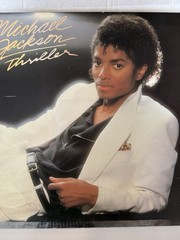 Michael Jackson – Thriller – QE‑38112 – VG/EX Vinyl – Nice Jacket