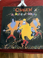 QUEEN A KIND OF MAGIC – 12” VINYL LP Poor/Poor. See pics untested. Gatefold
