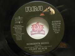 Clint Black: Nobody’s Home / Winding Down, 45 RPM VG (I4)