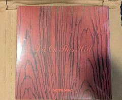 Sienna Spiro Die On This Hill 7” Orange Vinyl 45 w/signed Card New