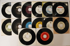 WOMEN OF ROCK, POP & COUNTRY LOT OF 14 – 45 VINYL VG+ PICS FOR ARTISTS & TITLES