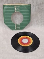 Four Tops – We All Gotta Stick Together / Drive Me Out Of My Mind (ABC 12123)