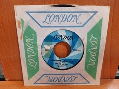 45 / Unit Four plus Two / 1965 / Concrete And Clay / Wild As The Wind