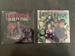 Joe Bob Briggs 7” Vinyl Lot Monster Mash & Valentines Last Drive-In Shudder OOP