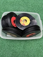 Lot of 120 + 45rpm Vinyl Records SCRATCHED Great for Crafts and Decoration 7″