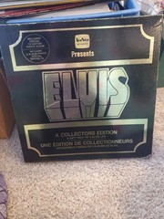 Tee Vee Presents Collector’s Edition Elvis 5 LP record set. W/photo Album. NM